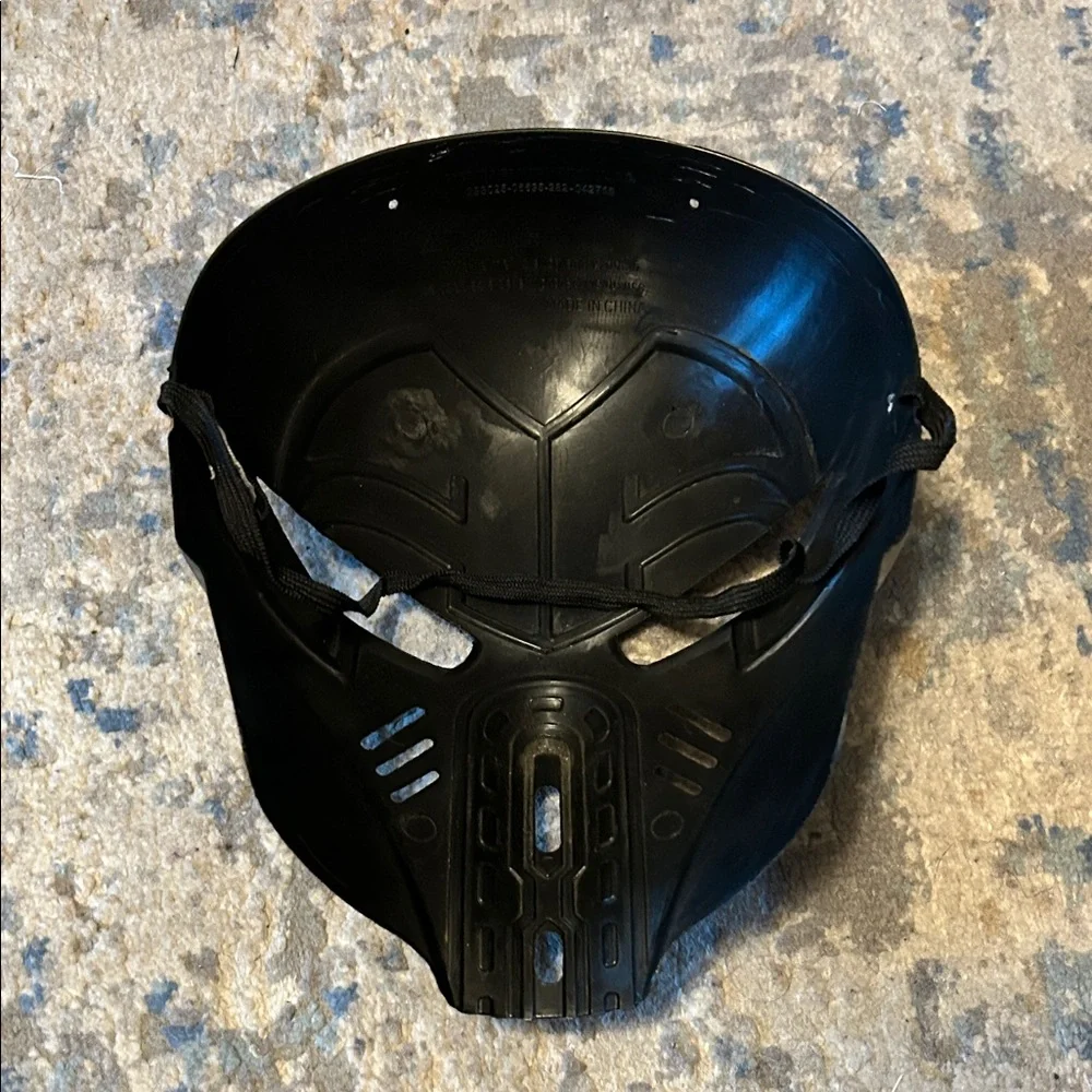 Greenbrier International hard shell mask